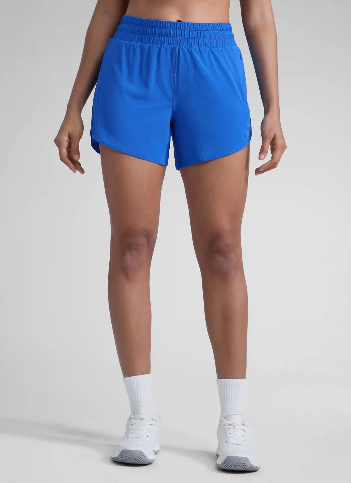 Feathery-Fit Soft Mid Rise Lined Shorts 5''