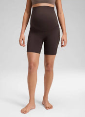 Softretch Maternity No Front Seam Shorts 6" 